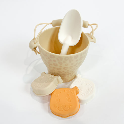 Beige Leopard Silicone set - Sand Bucket Set by Swim Essentials