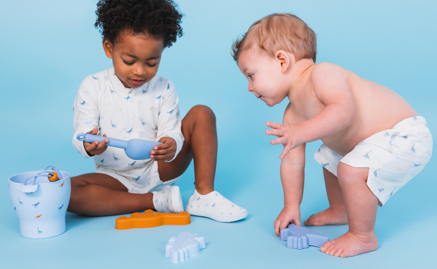 Dino Silicone Sand Bucket set by Swim Essentials