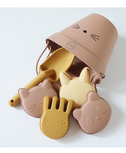 Cat Kids Beach toys by Amini
