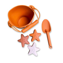 Load image into Gallery viewer, Sea Stars Silicone Sand Bucket set by Swim Essentials
