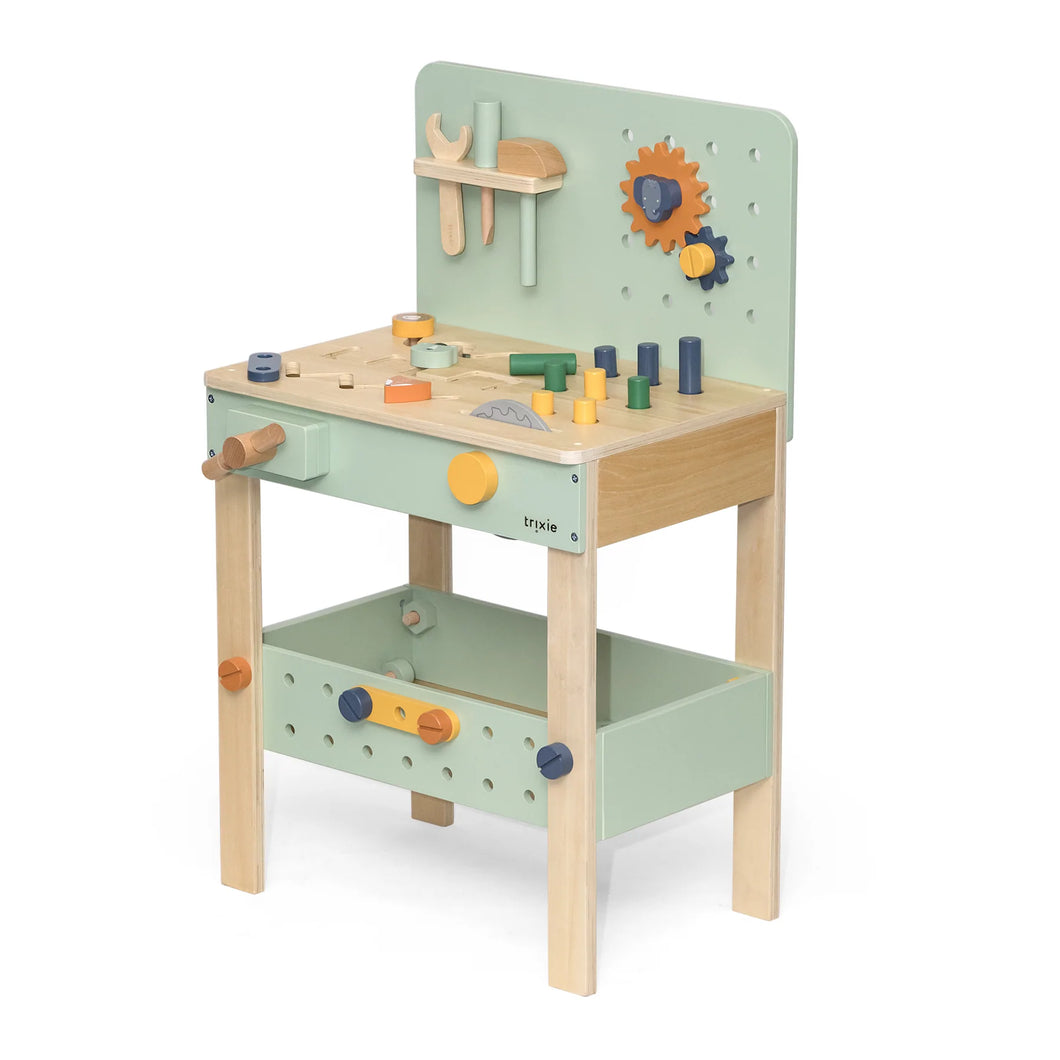 Wooden work bench by Trixie